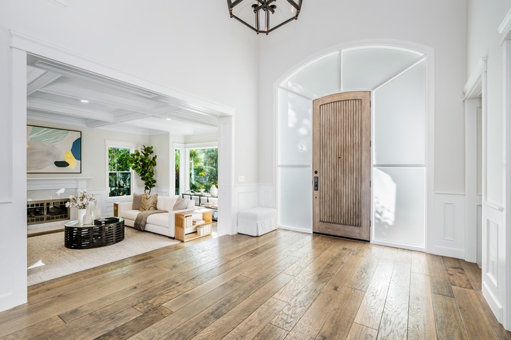 2026 flooring trends featuring warm wood tones in Kansas City living room